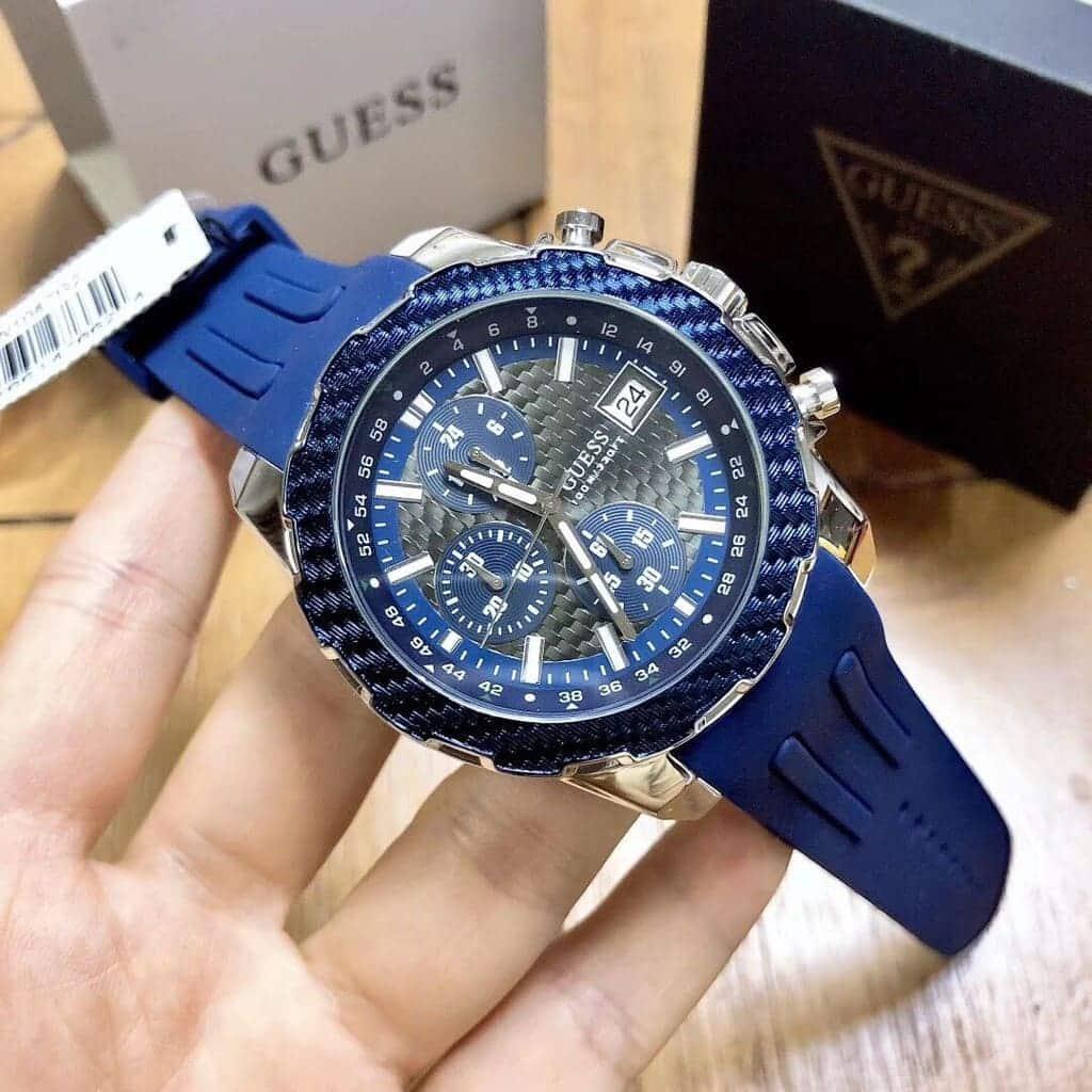 Guess W1047G2